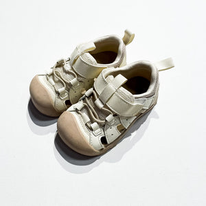 Balabala Shoes 9.5|216935