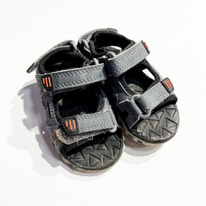 Sandals 5|215712