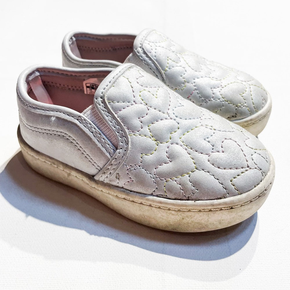 Carters Shoes 7|140814