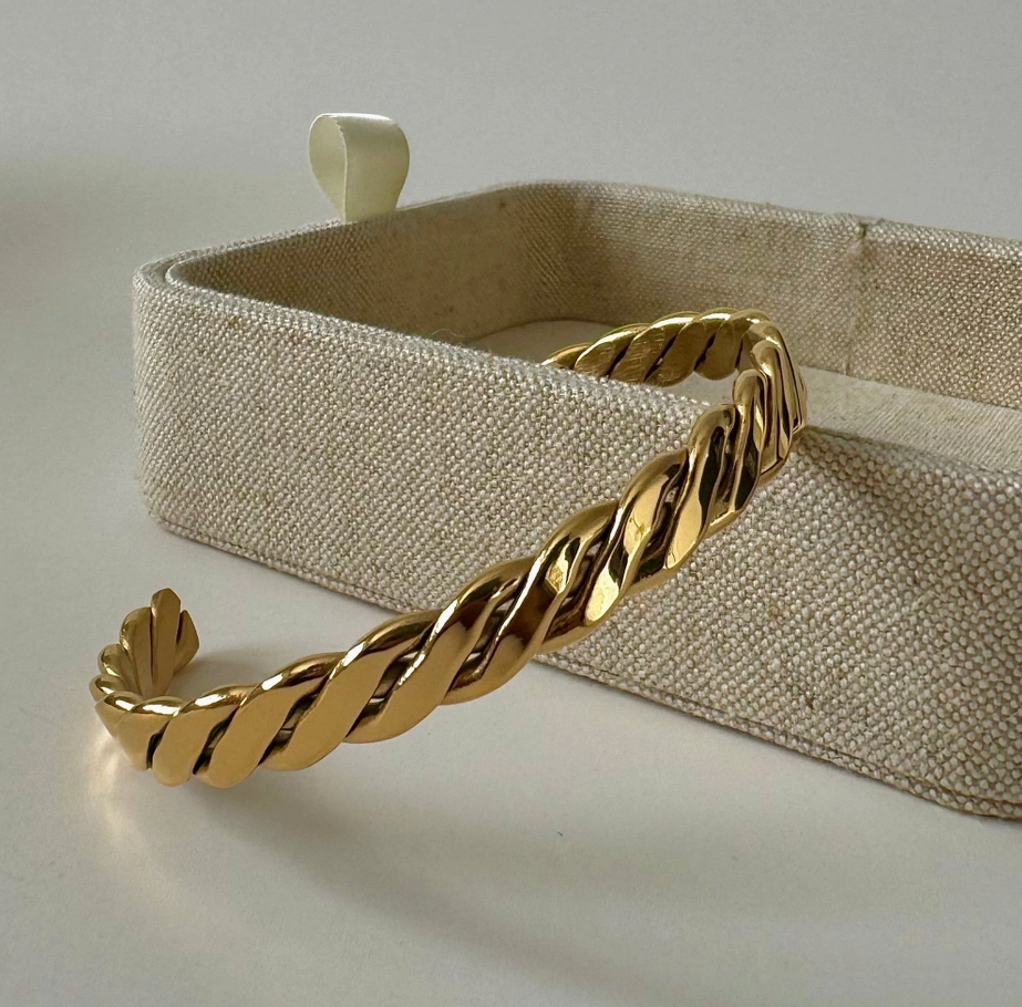 Wave Cuff Bracelet - 18K PVD Gold Plating|176928