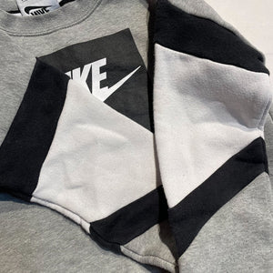 Nike Sweatshirt 5Y **Pilling|160620