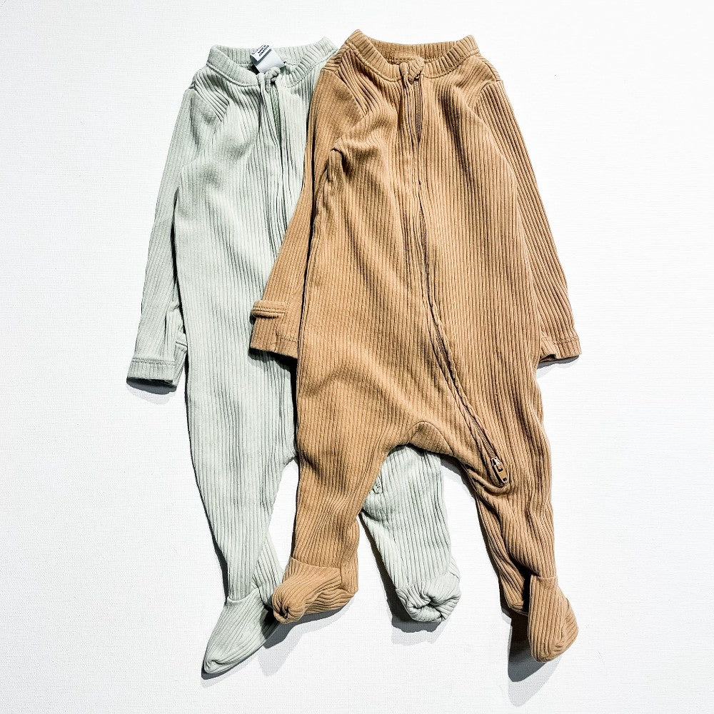 Old Navy Onesie Set 0-3M|221600