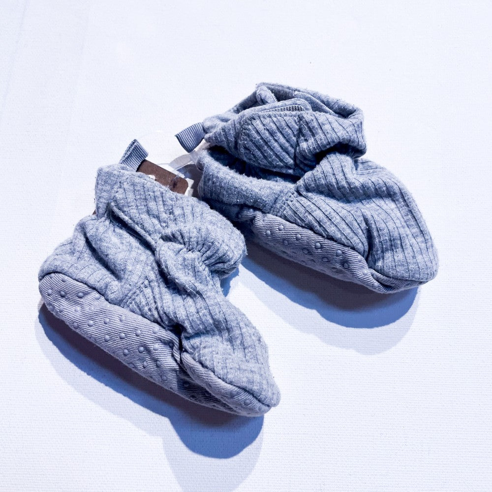 Gender Neutral Slippers|127977