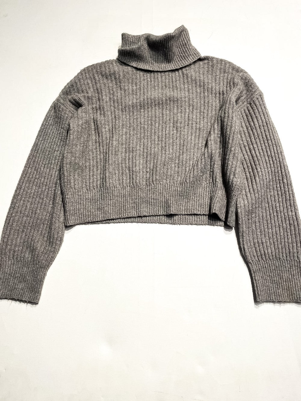 Happily Grey Sweater M|213523