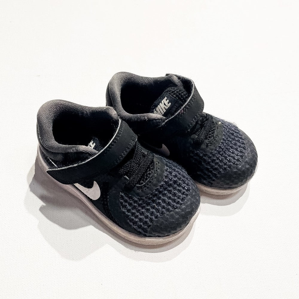 Nike Shoes 5|231447