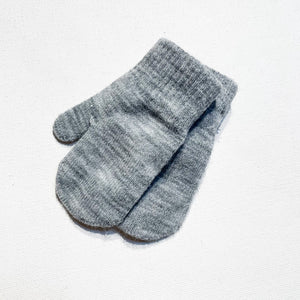 H&M Mittens 0-3M|157436