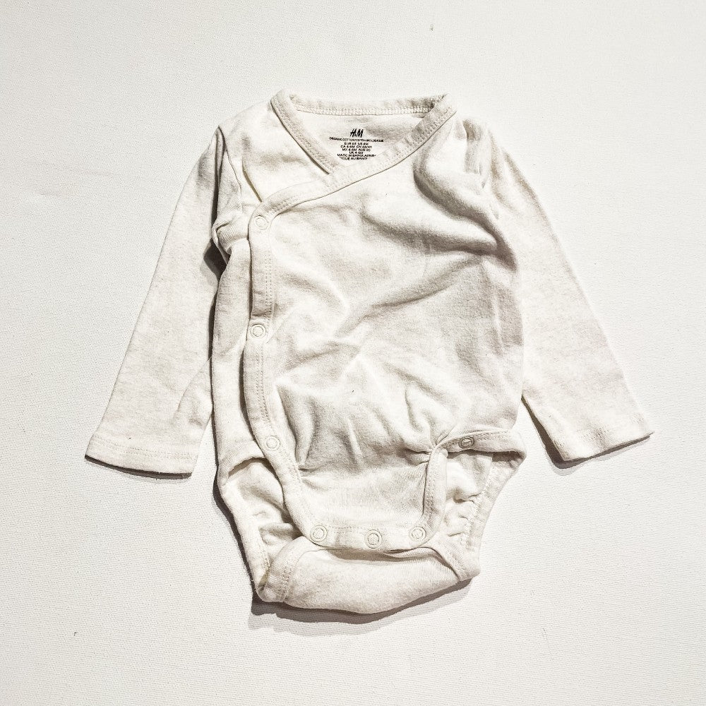 H&M Onesie 4-6M|232928