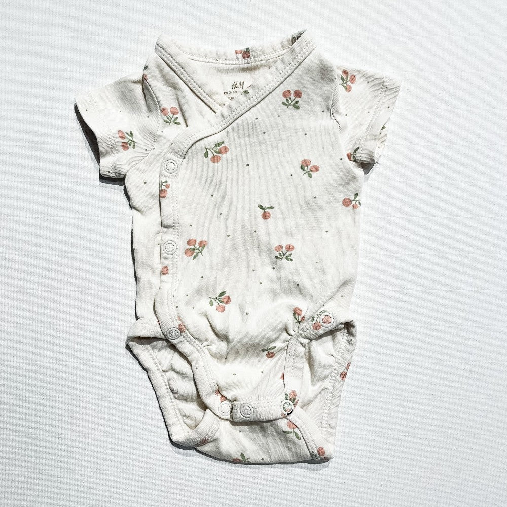 H&M Onesie NB|207090