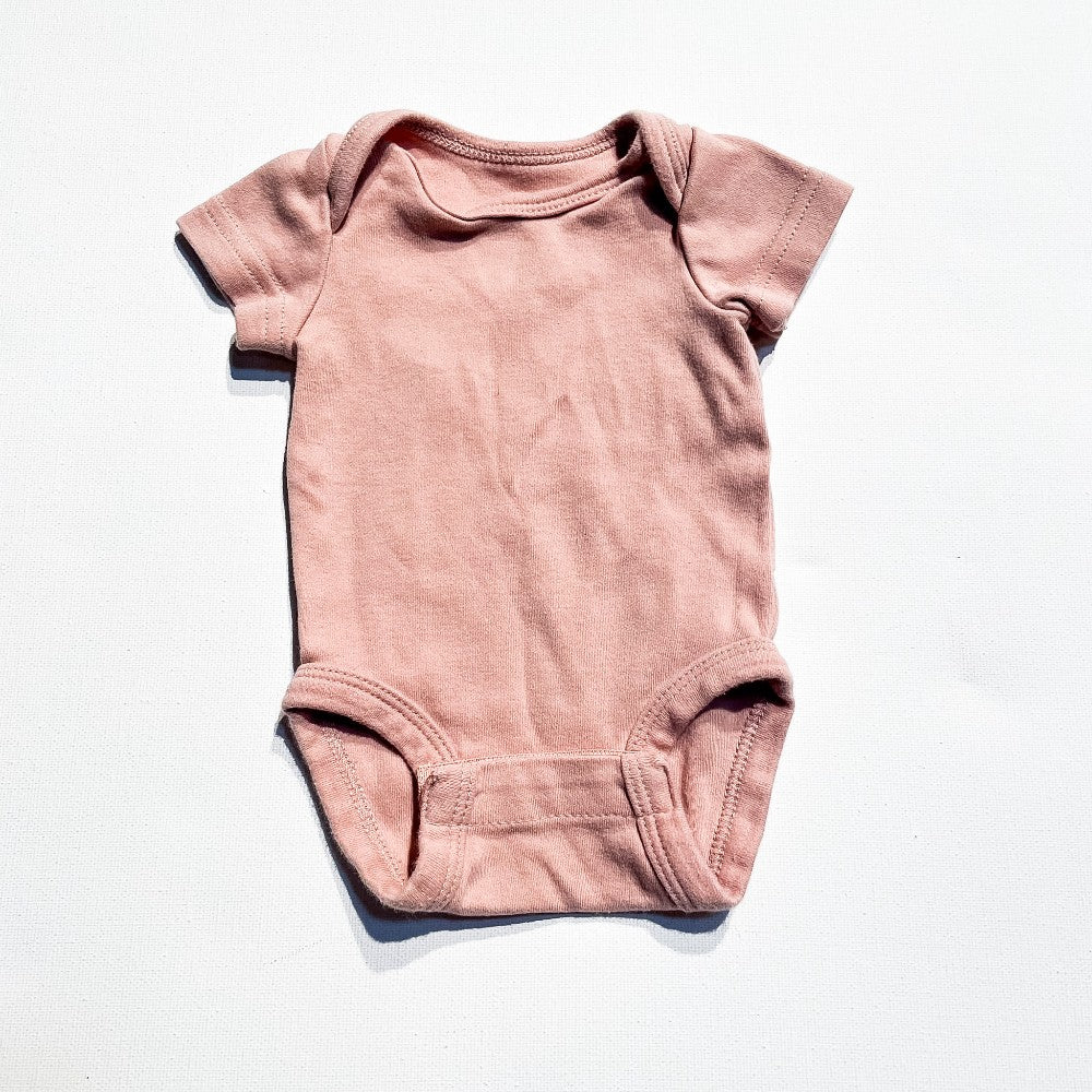 Snugabye Baby Onesie 0-1M|195288