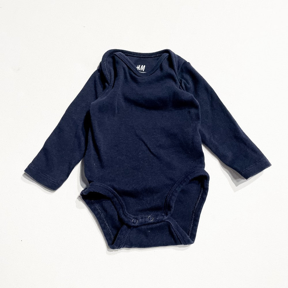H&M Onesie 2-4M|232618