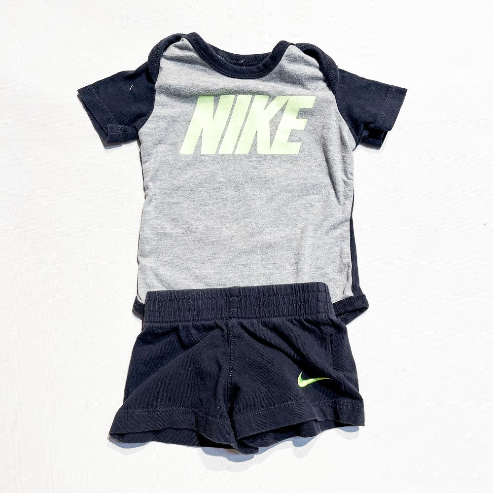 Nike Set 0-3M|130607