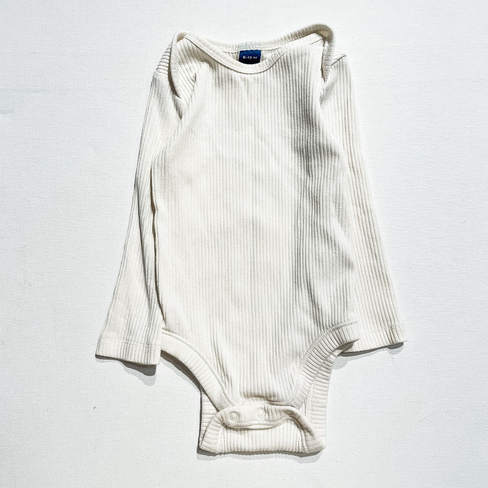 Old Navy Onesie 6-12M|233592