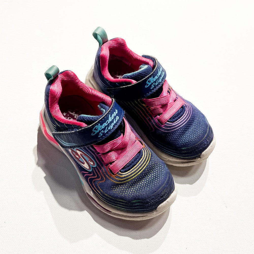 Sketchers Shoes 7|228378