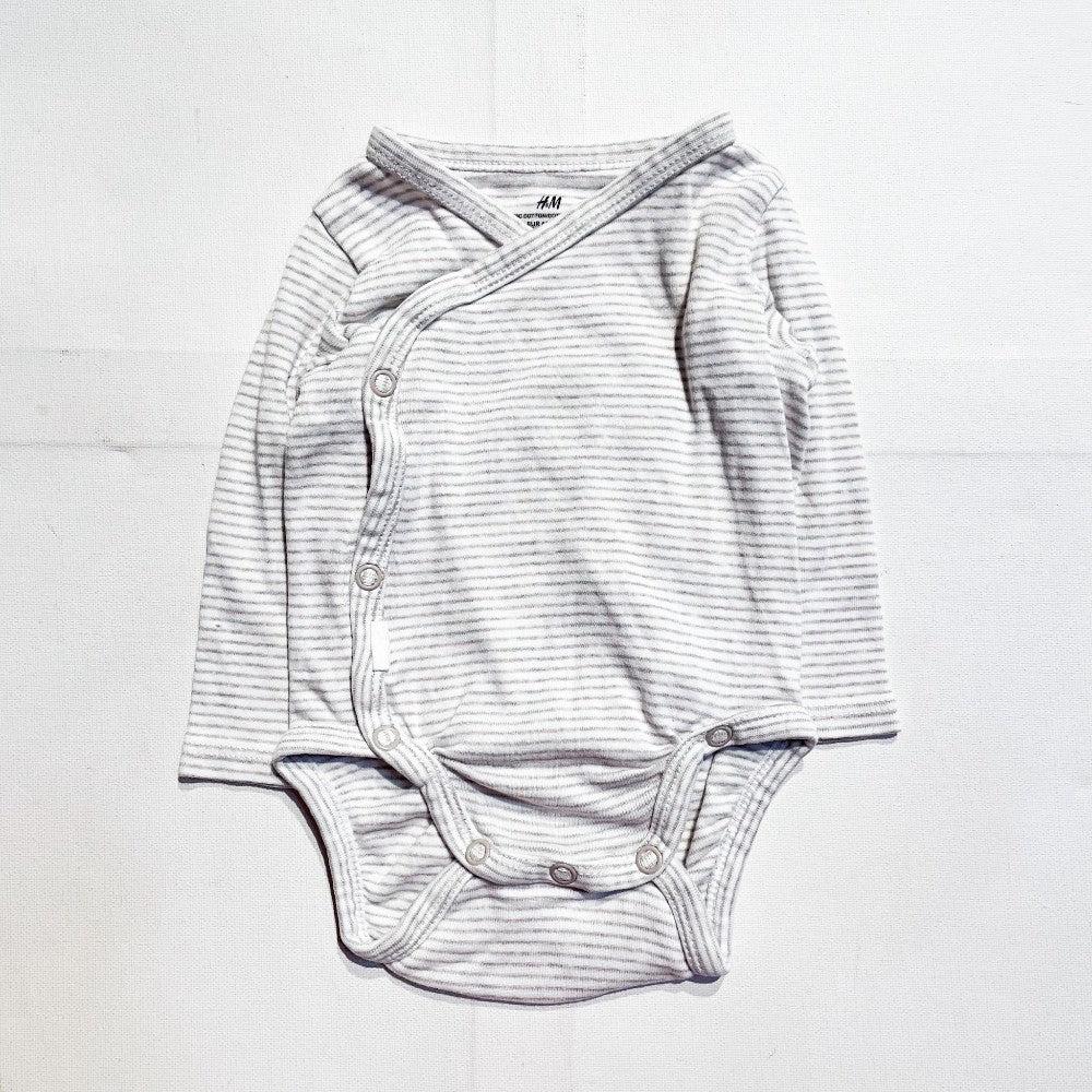 H&M Onesie 2-4M|184213