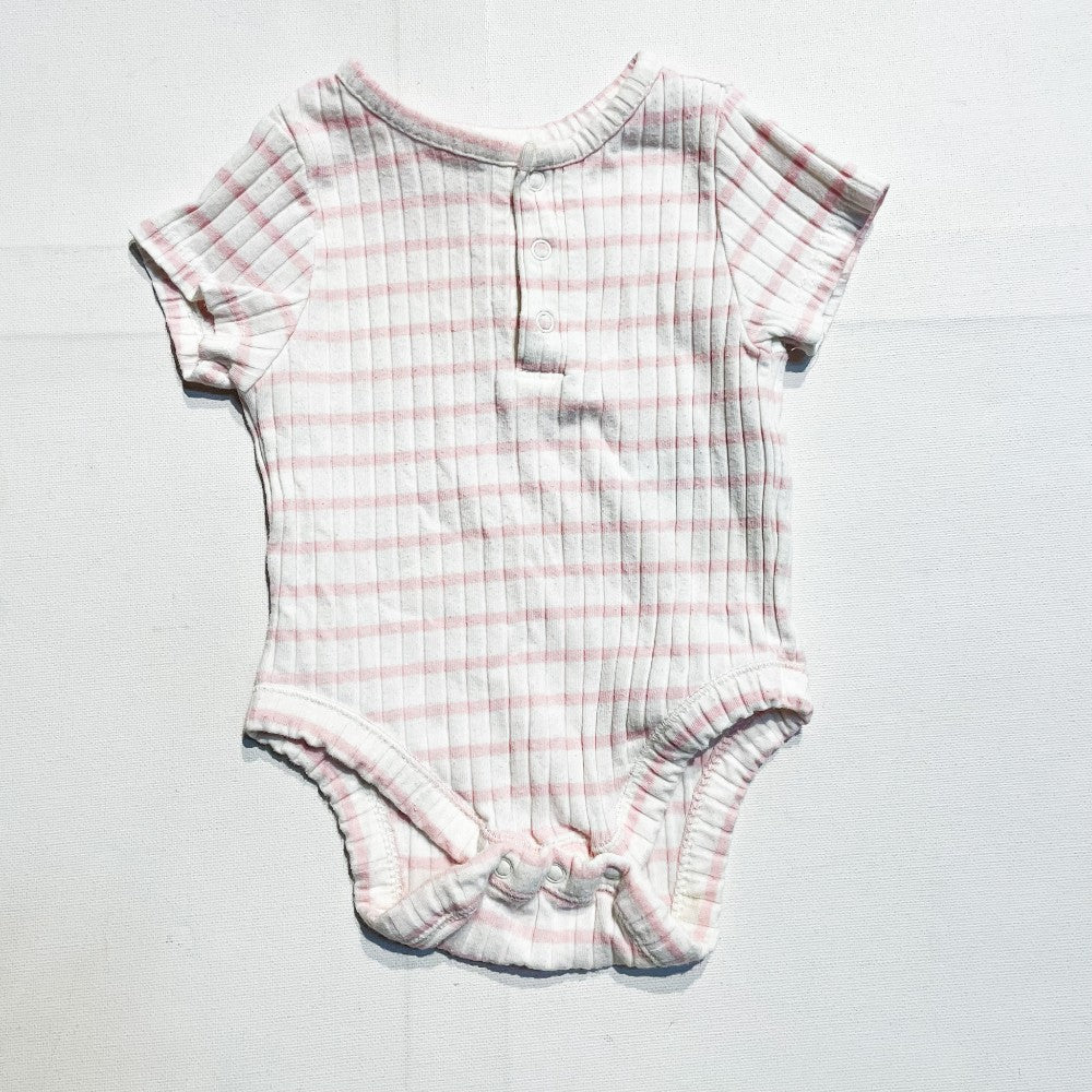 Old Navy Onesie 0-3M|164637