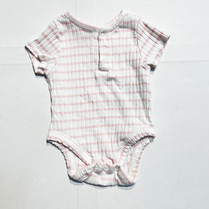 Old Navy Onesie 0-3M|164637