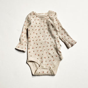 Rabbit + Bear Onesie 0-3M|227837