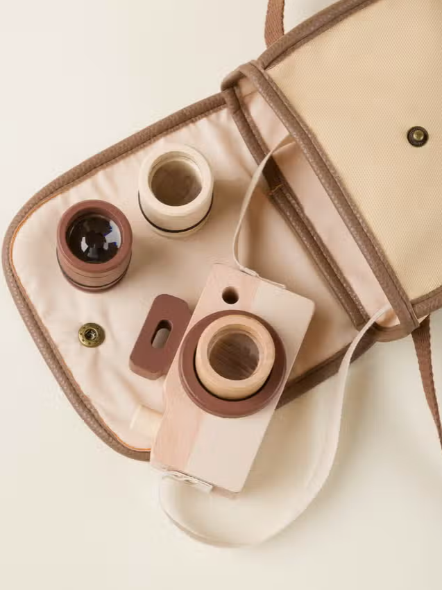 Coco Village - Wooden Camera with Bag|76713