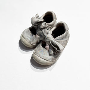 Stride Rite Shoes 3|202206