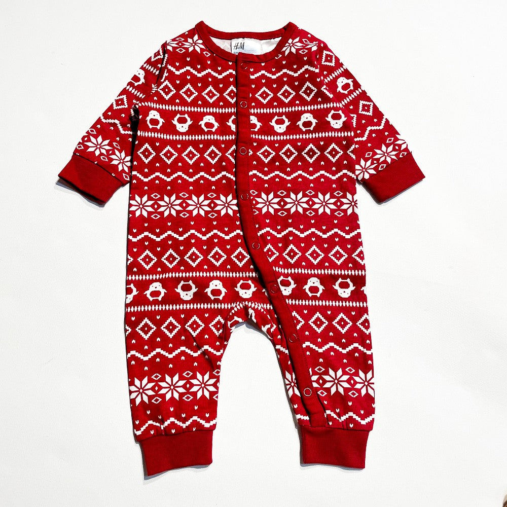 H&M Holiday Sleeper 2-4M|85856