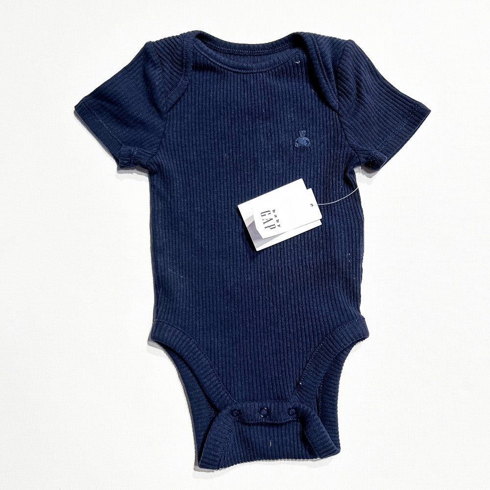 Gap Onesie 3-6M|210255