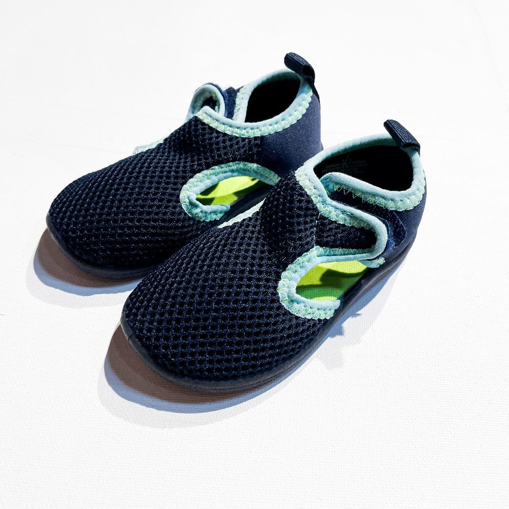 Old Navy Water Shoes 5C|156833