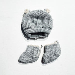 Gap Hat & Booties 0-6M|228383
